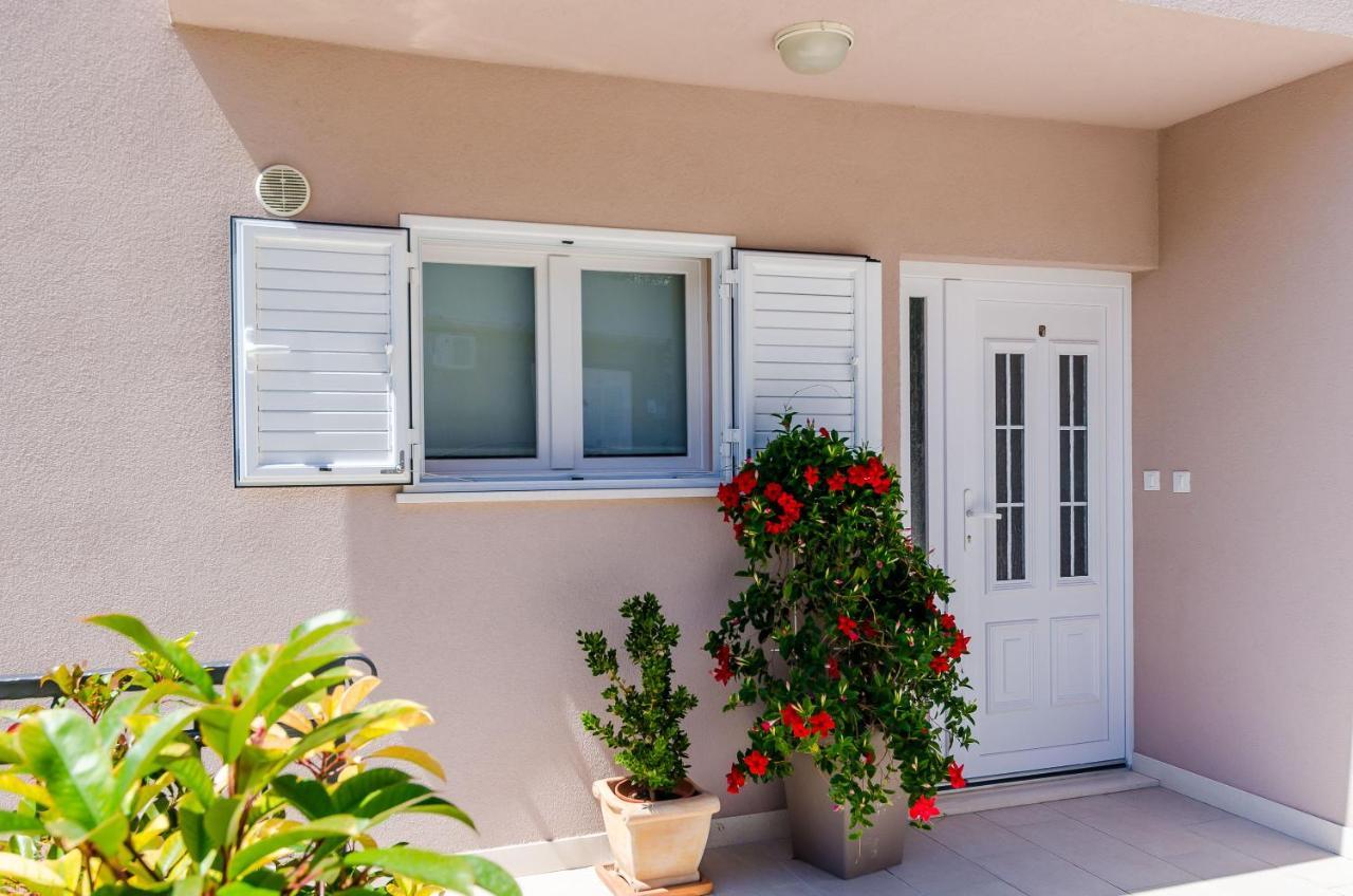 Adriatic Sunny Apartments Млини Екстер'єр фото